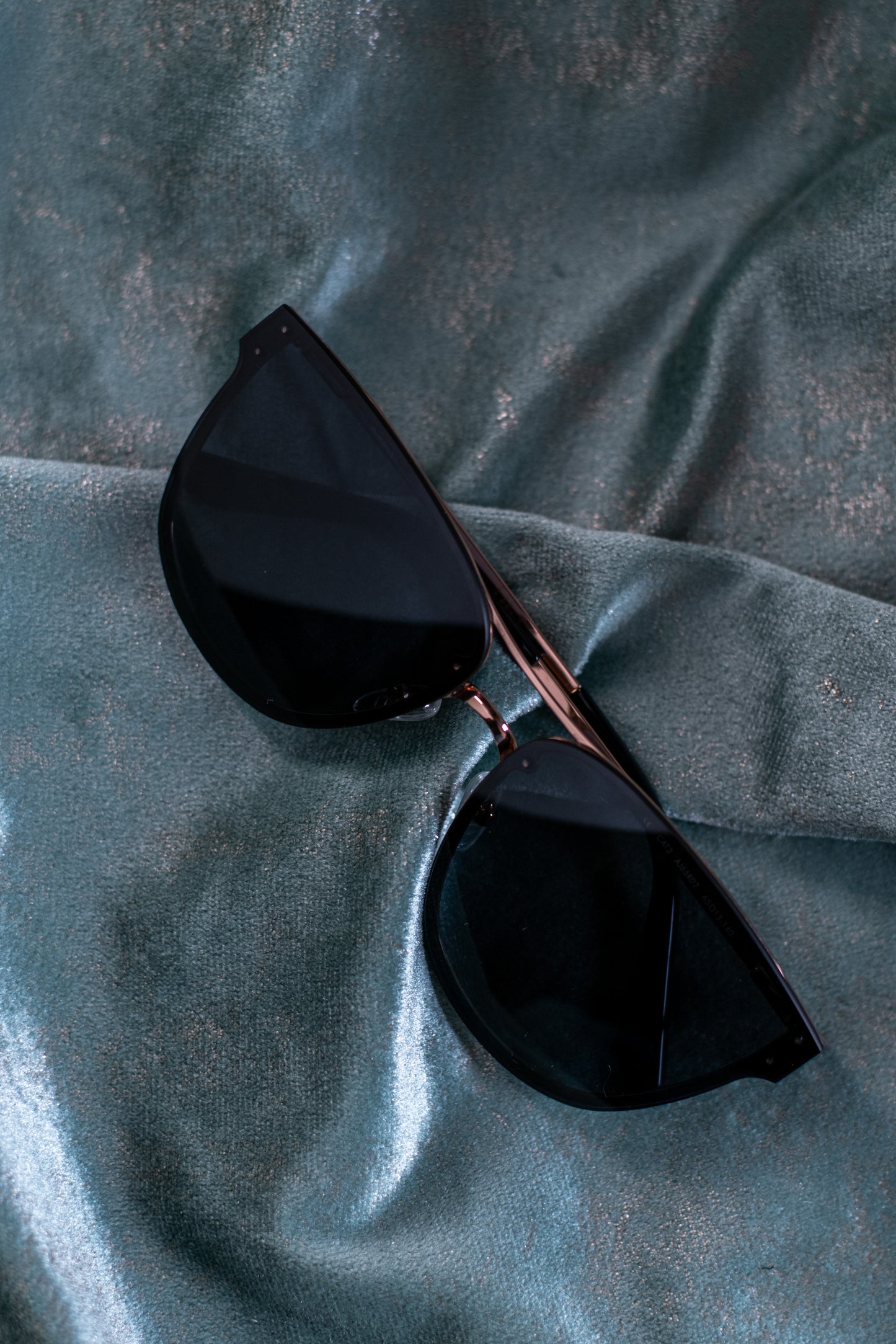 Daniel Wellington Cat Eye Black Shades